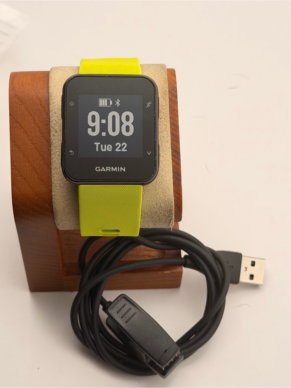 Garmin Forerunner 35, Yellow/ Black, Charger included, Very good, Tested
